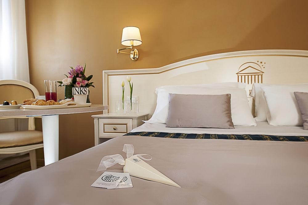 Dimora Degli Dei Hotel Рим Екстериор снимка